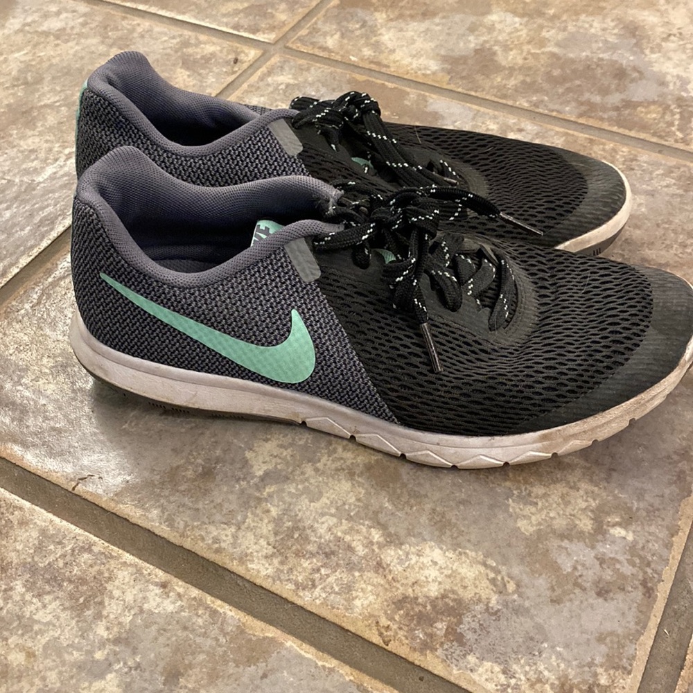 Nike Flex women’s size 7.5